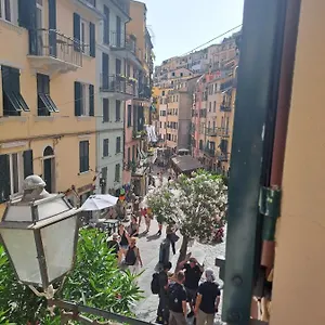 casa-maja.hotelitalianriviera.com/