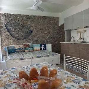 casa-maja.hotelitalianriviera.com/